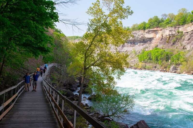 4 hr Summer Fun Tour - Niagara Falls Canada - Price and value: is $142 per person worth it?