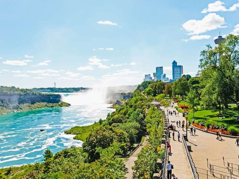 From Toronto: Customizable Guided Day Trip to Niagara Falls - Queens Royal Park and Niagara Parkway: The Scenic Photo Stretch