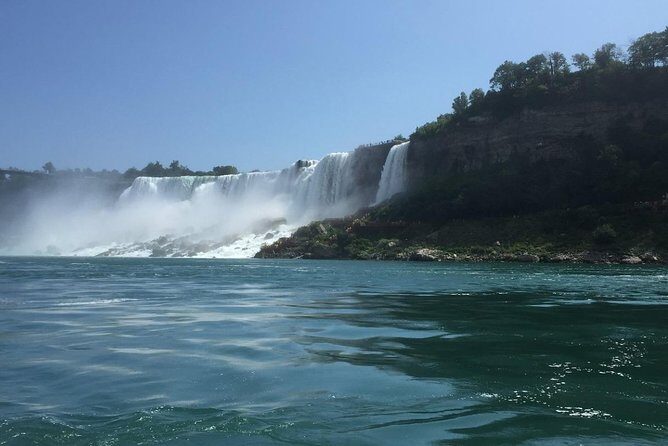 Luxury Day Trip: Niagara on the Lake, Wine & Falls from Toronto - Niagara-on-the-Lake: one hour to wander, not sprint