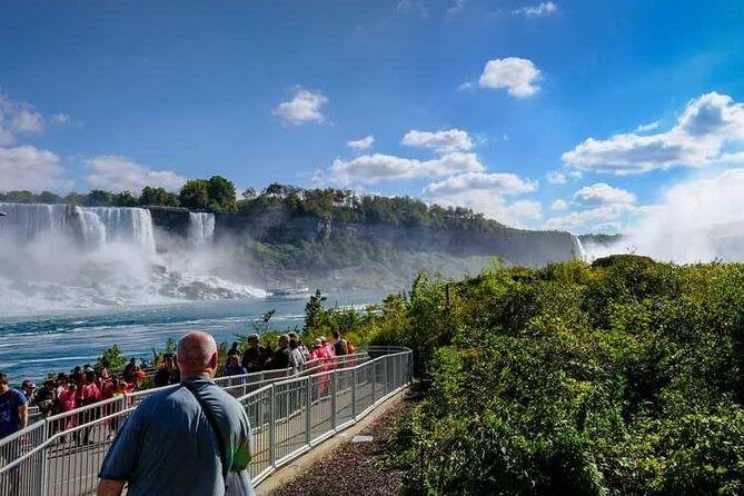 Luxury Day Trip: Niagara on the Lake, Wine & Falls from Toronto - Getting out of Toronto: pickup at 55 York Street and select hotels