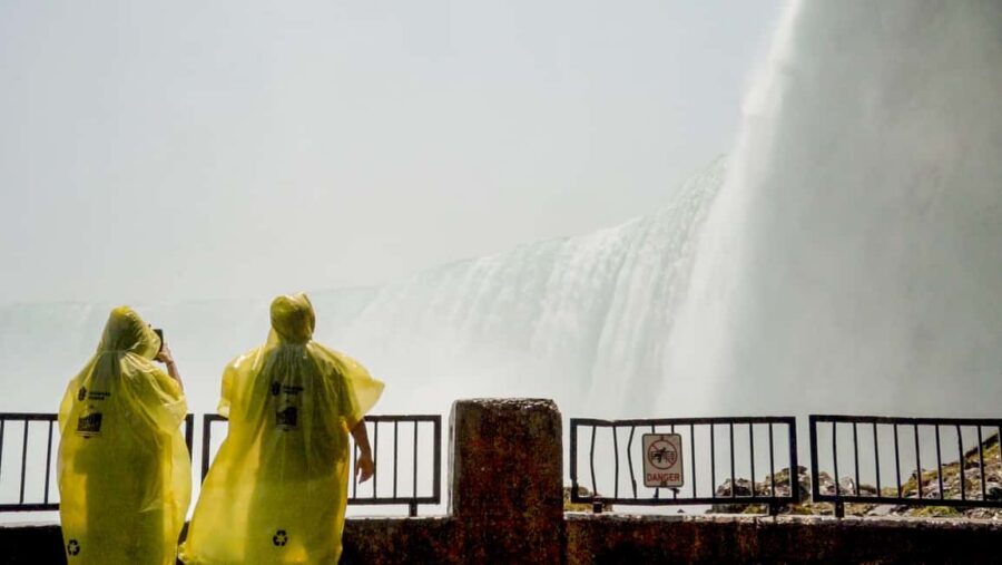 Niagara Falls: Feel the Mist Walking Tour - The cruise: the misty moment most people came for