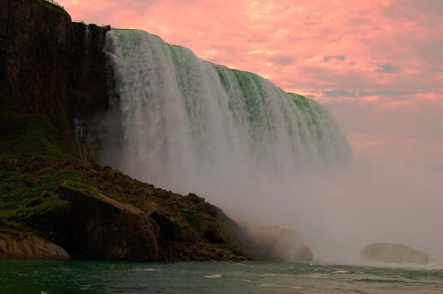 Niagara: Ultimate Day Tour including Niagara-on-the-Lake - Niagara Parkway drive-by stops you can spot quickly
